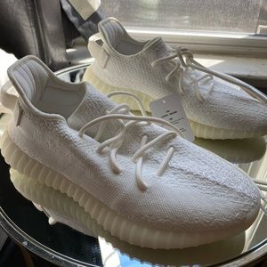 White Yeezy size 8 mens, womens 10